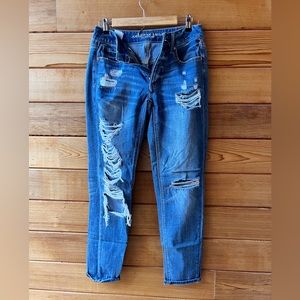 American Eagle Tom Girl Size 2 Jeans